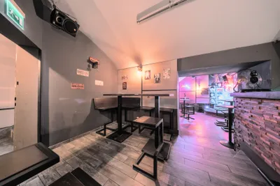 Gewerbeimmobilie mieten in Wien – 140 m², € 2.400 – Bild 17 von 29