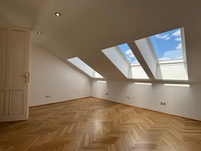 Stillvolle Erstbezug DG-Wohnung | 20 m² Terrasse | unbefristet – Bild 2