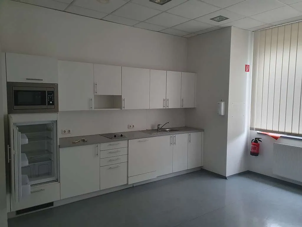 Geschäfts-/ Büro-/ Praxisfläche in frequentierter Lage in Steyr zu mieten - Ansicht 3