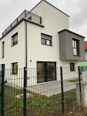 4-Zimmer-Haus mieten in Wien – 144 m², € 3.150 – Bild 2 von 32