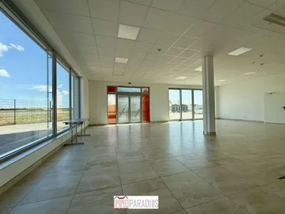Gewerbeimmobilie mieten in Bruck an der Leitha – 204 m², € 3.765 – Bild 2 von 13