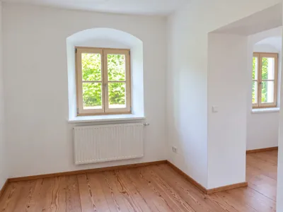 1-Zimmer-Gewerbeimmobilie mieten in Steyr-Land – 46 m², € 500 – Bild 2 von 5