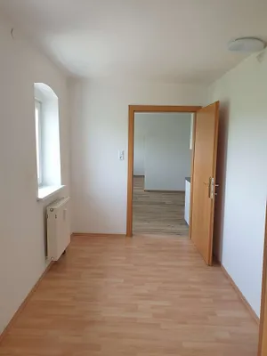 2-Zimmer-Wohnung mieten in Vöcklabruck – 45 m², € 599 – Bild 2 von 6