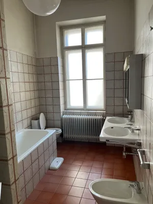6-Zimmer-Wohnung mieten in Wien – 204 m², € 3.200 – Bild 6 von 7