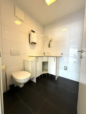 4-Zimmer-Gewerbeimmobilie mieten in Innsbruck-Land – 85 m², € 1.851 – Bild 10 von 23