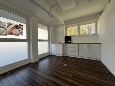 4-Zimmer-Gewerbeimmobilie mieten in Innsbruck-Land – 85 m², € 1.851 – Bild 14 von 23