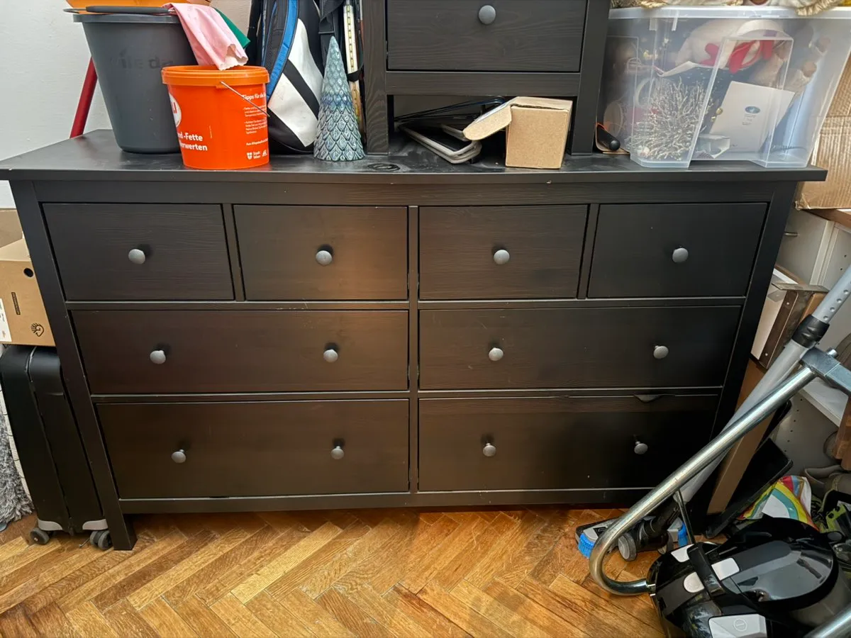 IKEA KOMMODE HEMNES (schwarz/ braun), € 99,- (1060 Wien)