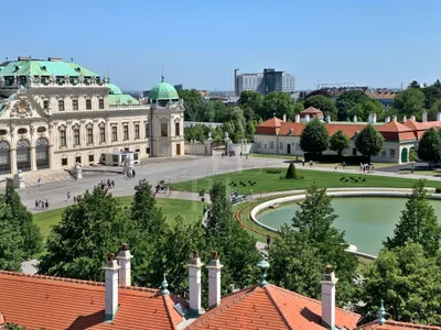 MÖBLIERTE ALTBAUWOHNUNG IN REPRÄSENTATIVEM GRÜNDERZEITHAUS MIT PRACHTVOLLEM AUSBLICK AUF DAS UNTERE BELVEDERE