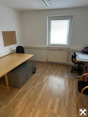 4-Zimmer-Gewerbeimmobilie mieten in Zwettl – 174 m², € 1.915 – Bild 2 von 8