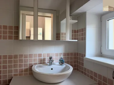 9-Zimmer-Gewerbeimmobilie kaufen in Baden – 219,67 m², € 1.200.000 – Bild 11 von 35