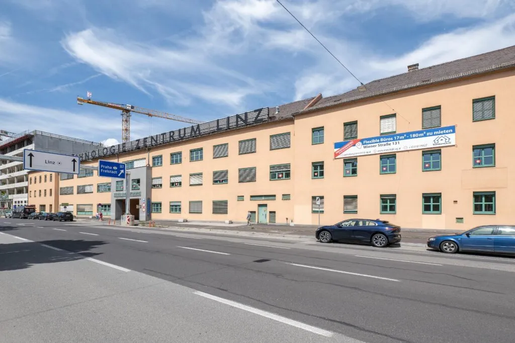 Modernes Büro mit Klimaanlage in Linz 4020 - 57,6 m², 2 Zimmer - Ansicht 2