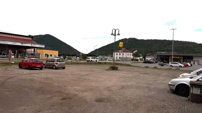 Immobilie mieten in Krems Land – 1 500 m², € 2.000 – Bild 5 von 6