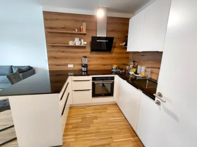 2-Zimmer-Wohnung mieten in Linz Land – 50 m², € 879 – Bild 2 von 7
