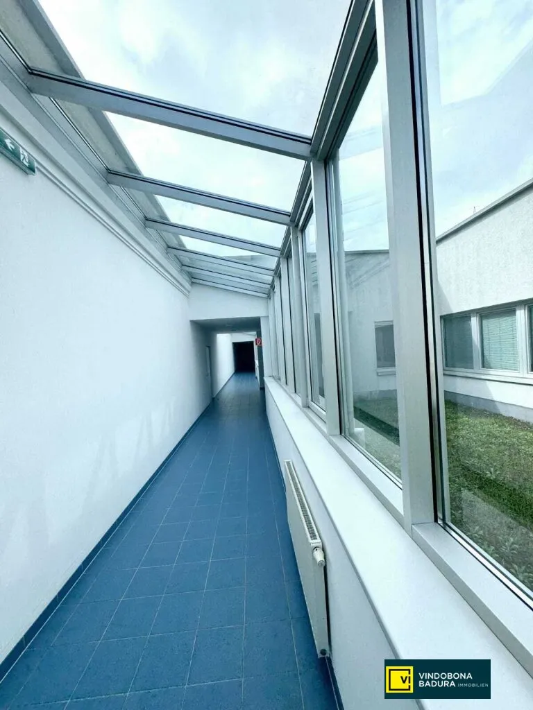 Moderne Büroeinheit in unmittelbarer U-Bahn-Nähe - Ansicht 2