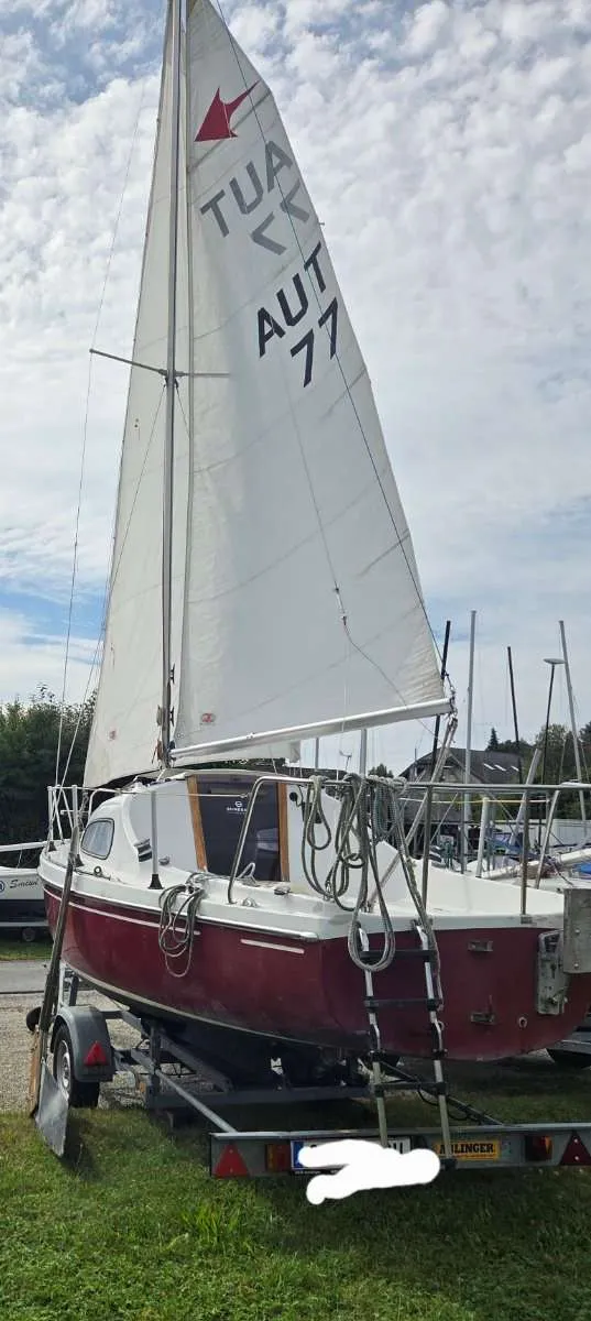 Segelboot Manta 19