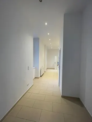 Charmante 4 Zimmer Wohnung in der Nähe des Raimundtheaters – Bild 3