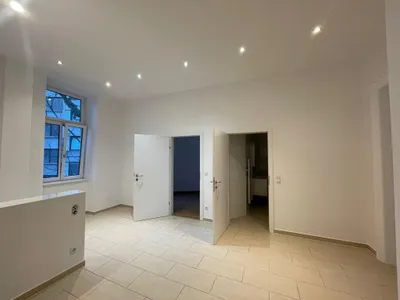 Charmante 4 Zimmer Wohnung in der Nähe des Raimundtheaters – Bild 2