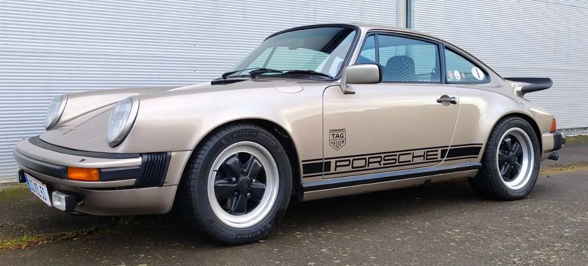 Porsche 911