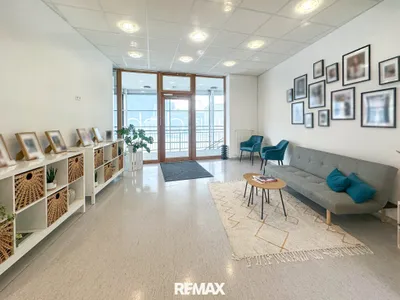 1-Zimmer-Gewerbeimmobilie mieten in Gmunden – 19 m², € 432 – Bild 2 von 5