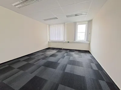 7-Zimmer-Gewerbeimmobilie mieten in Sankt Pölten – 269 m², € 2.194 – Bild 5 von 5