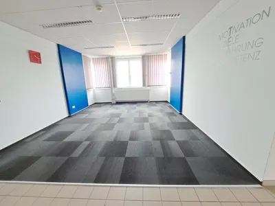 7-Zimmer-Gewerbeimmobilie mieten in Sankt Pölten – 269 m², € 2.194 – Bild 2 von 5
