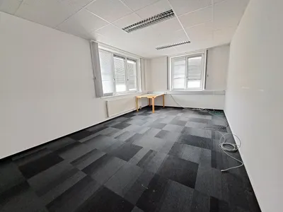 7-Zimmer-Gewerbeimmobilie mieten in Sankt Pölten – 269 m², € 2.194 – Bild 3 von 5