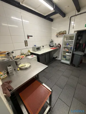 Gewerbeimmobilie mieten in Wien – 60 m², € 900 – Bild 10 von 12