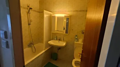 Möblierte Einzimmer Wohnung mit Lift – Bild 3