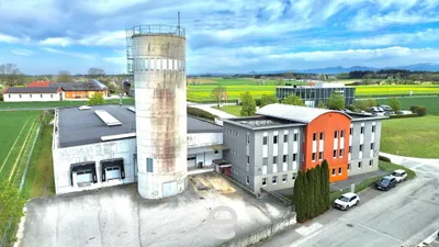 Immobilie mieten in Wels-Land – 2 828 m² – Bild 2 von 29