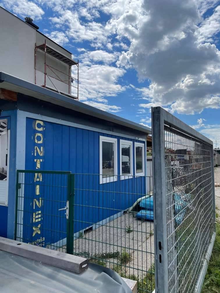 Doppelcontainer als Hobbyraum, Achau