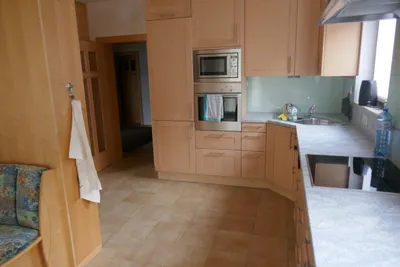 10-Zimmer-Gewerbeimmobilie kaufen in Gmunden – 320 m², € 890.000 – Bild 4 von 9