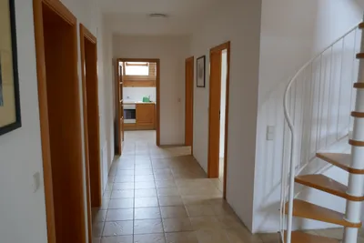 10-Zimmer-Gewerbeimmobilie kaufen in Gmunden – 320 m², € 890.000 – Bild 6 von 9