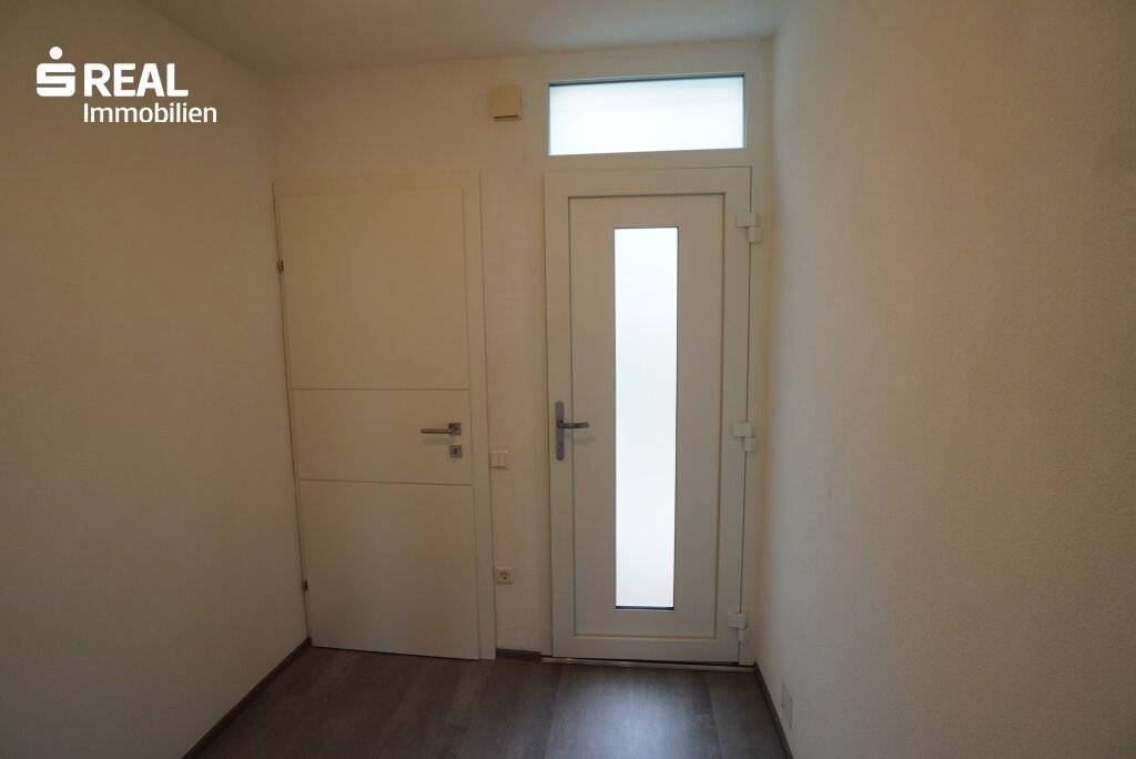Saniertes Reihenhaus mit Garten, Terrasse und Balkon - Ansicht 3