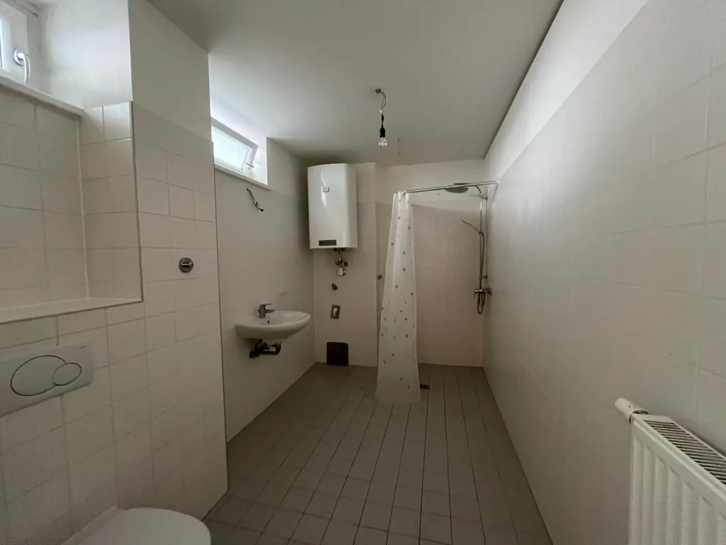 Graz-Nähe Hauptbahnhof: 2 MONATE MIETFREI!! Großzügig & leistbar wohnen - 2-Zimmerwohnung mit Wohnküche und ruhiger Innenhofterrasse - Ansicht 3