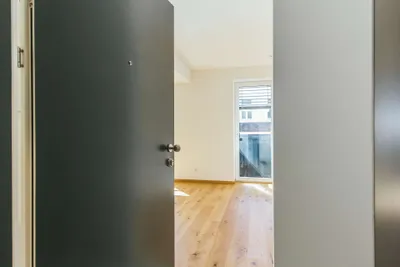 2-Zimmerwohnung mit Einbauküche – Bild 2