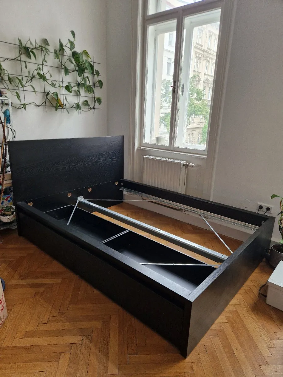 IKEA MALM Bett, € 120,- (1040 Wien)