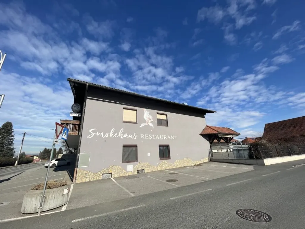 Saniertes Gastroobjekt mit vielerlei Nutzungsmöglichkeiten inkl. Lagerflächen und Zimmern an der Grazer Stadtgrenze mit vielen KFZ-Abstellplätzen - Ansicht 2