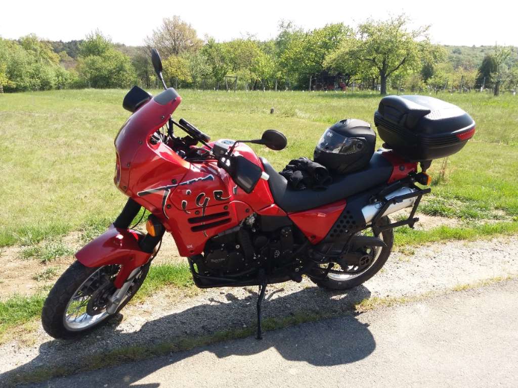 Triumph Tiger T400 Enduro