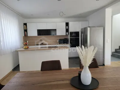 5-Zimmer-Haus kaufen in Wiener Neustadt Land – 140 m², € 589.000 – Bild 4 von 12