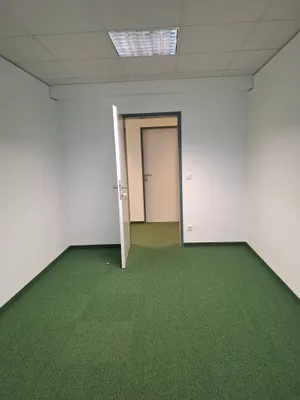 7-Zimmer-Gewerbeimmobilie mieten in Wiener Neustadt – 650 m² – Bild 8 von 28