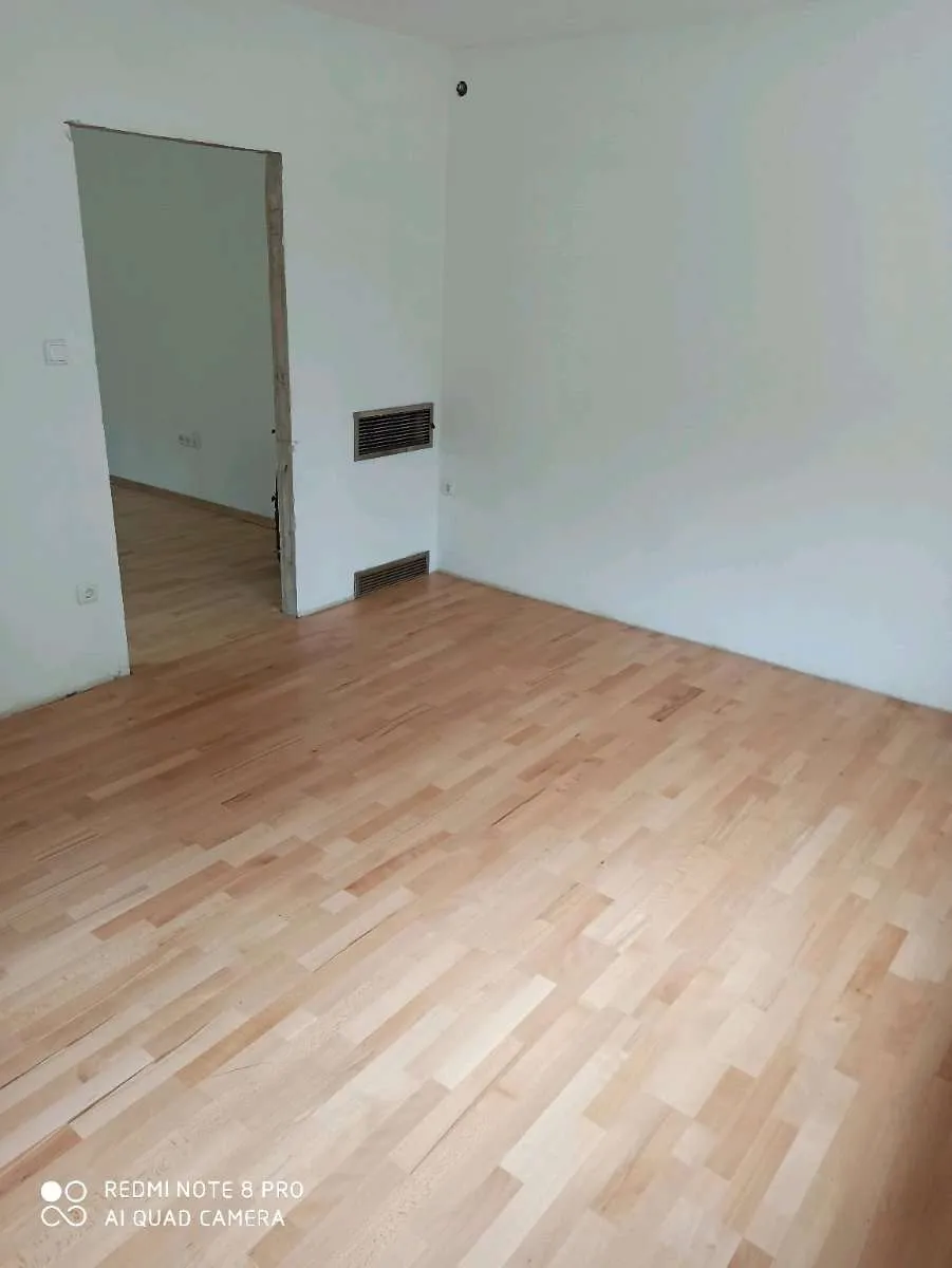 Zentrumsnahe Wohnung mit Garten, Gas und Holzheizung - Ansicht 3