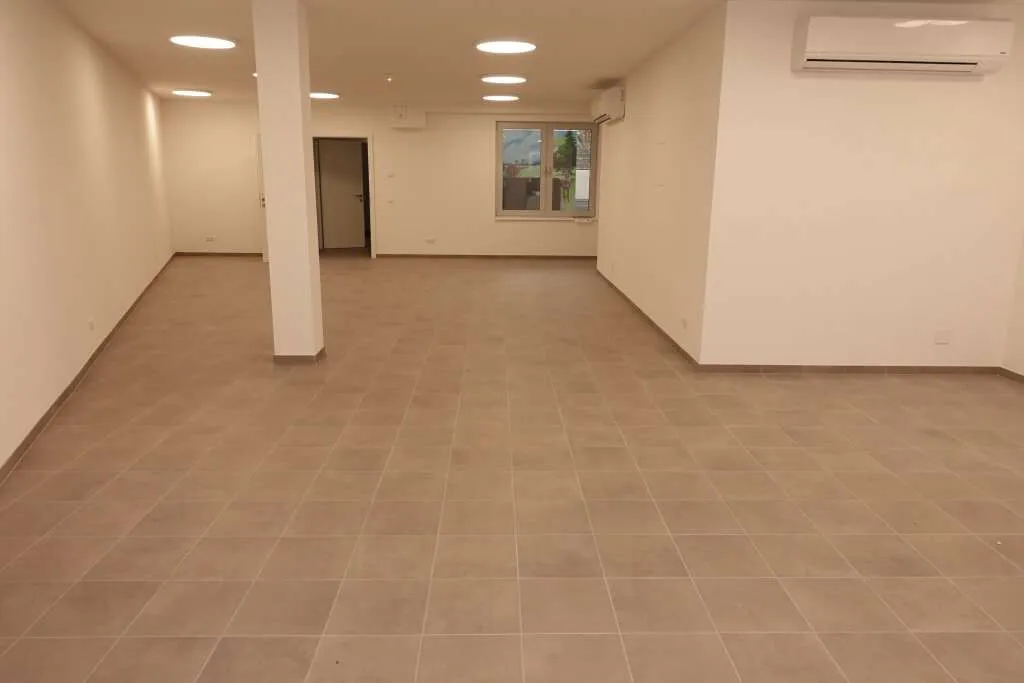 110 m² Geschäftslokal plus 36 m² Lager - ERSTBEZUG - Ansicht 3