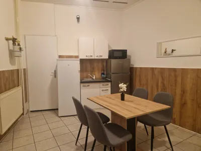 (reserviert) WG-Zimmer – Bild 2