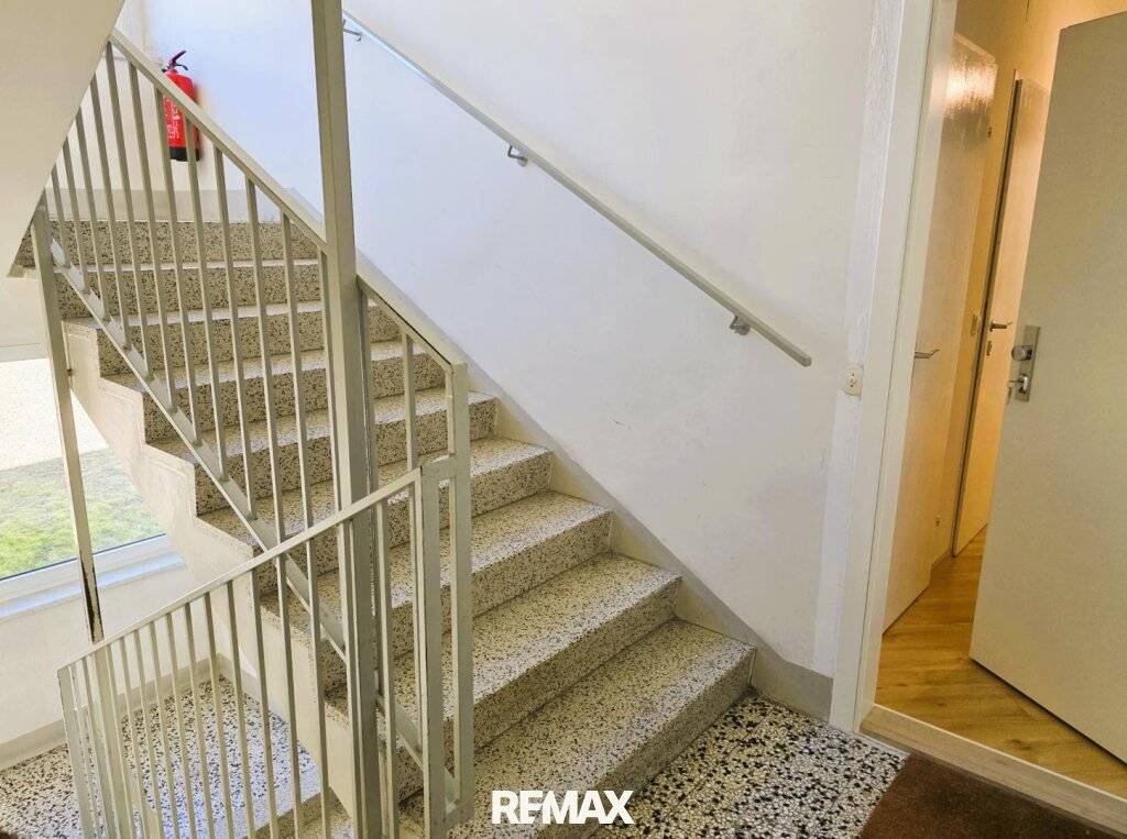 Süd-Loggia. Sofort einziehen. 20.000 EUR sparen. - Ansicht 2
