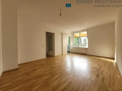 RUHIGE 2 ZIMMER INNENHOF-WOHNUNG IM 3.OG IN U-BAHN NÄHE