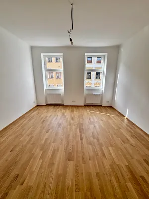 Mietkauf! Attraktives Stadtrefugium im Altbau - großzügiger 3-Zimmer-Erstbezug nach Sanierung. – Bild 2