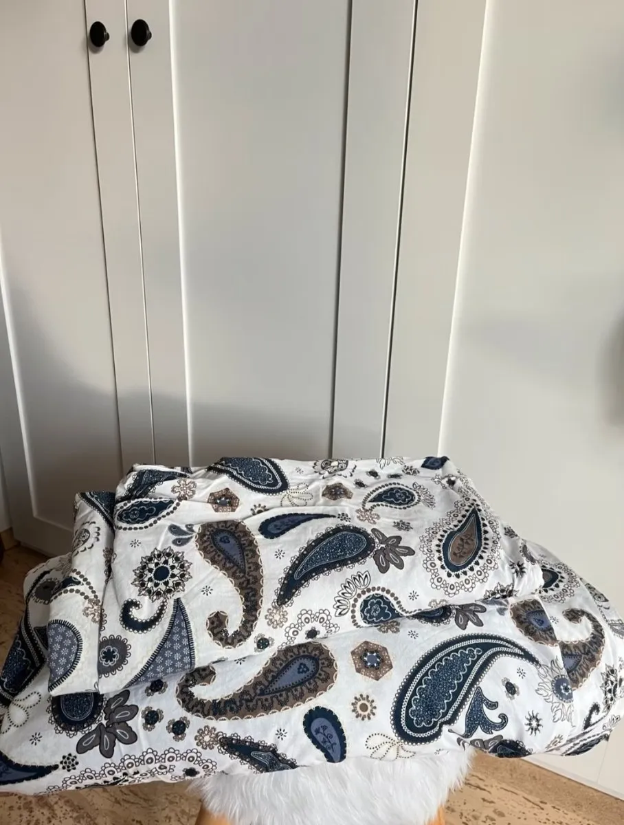Bettwäsche für Doppelbett ikea 220x240 + 2x Polster 48×58, € 19,- (1230 Wien)