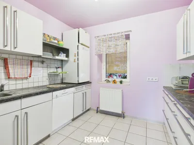 6-Zimmer-Gewerbeimmobilie kaufen in Bruck an der Leitha – 260 m², € 299.000 – Bild 8 von 26
