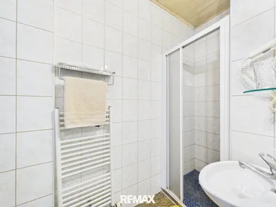 6-Zimmer-Gewerbeimmobilie kaufen in Bruck an der Leitha – 260 m², € 299.000 – Bild 16 von 26