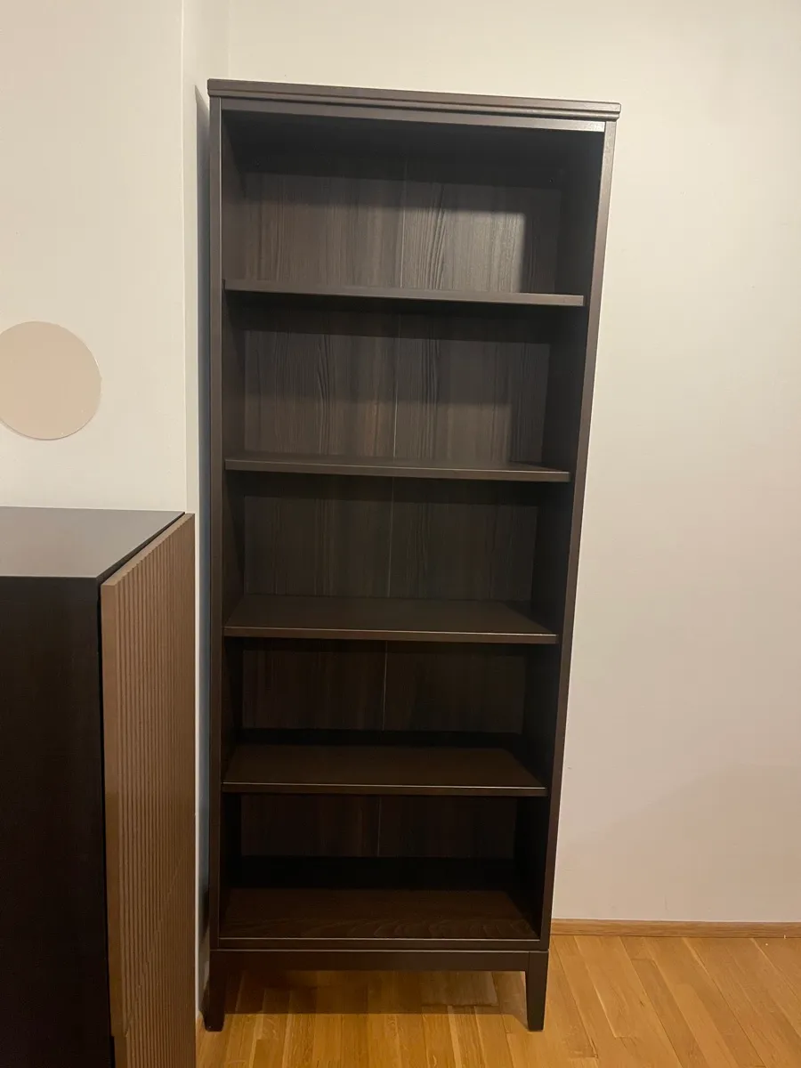 Dunkelbraunes Regal, € 50,- (1220 Wien)